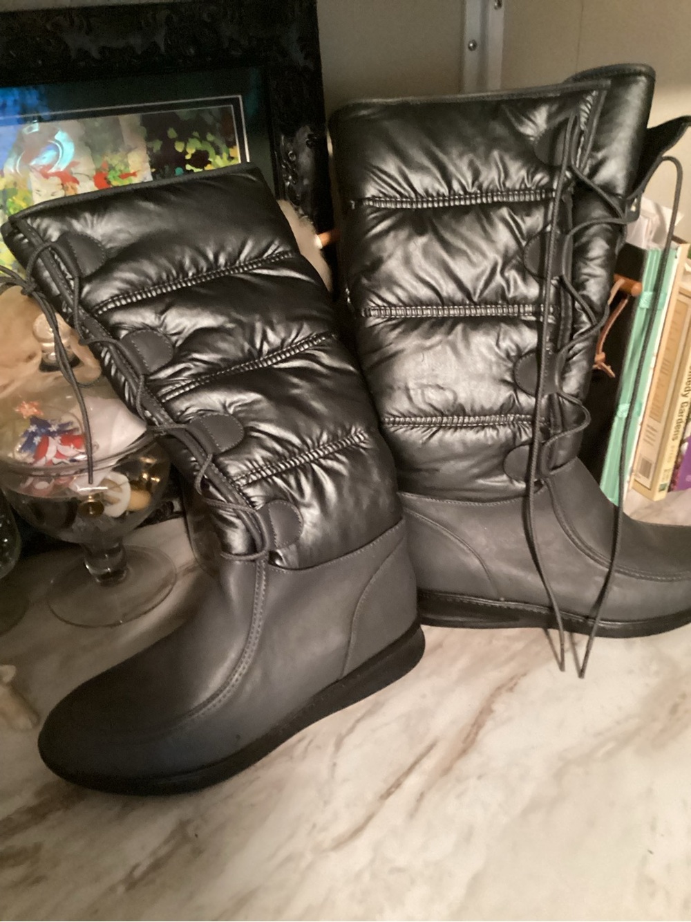 Brand new padded winter boot